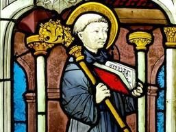 Toujours avec la crosse de père abbé de Clairvaux et la  règle de saint Benoît.