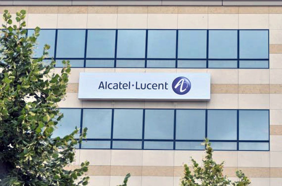 Alcatel-Lucent supprime 15 000 postes, et vendrait l'usine d'Eu