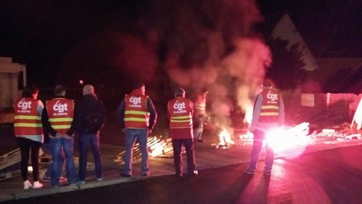 Dieppe Diffusion Presse: blocage pour la défense de l'emploi
