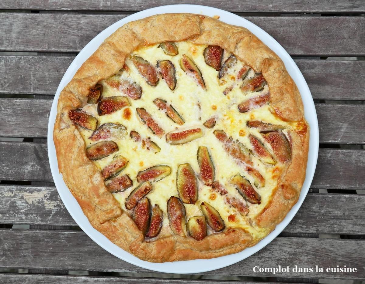 Tarte rustique figue, chèvre et miel - Complot dans la cuisine