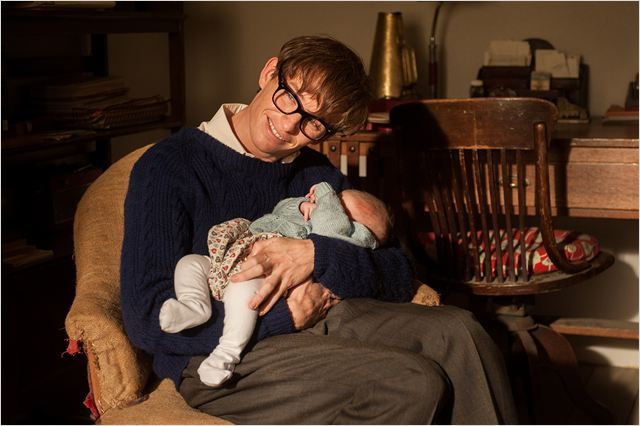 UNE MERVEILLEUSE HISTOIRE DU TEMPS (The Theory of Everything)