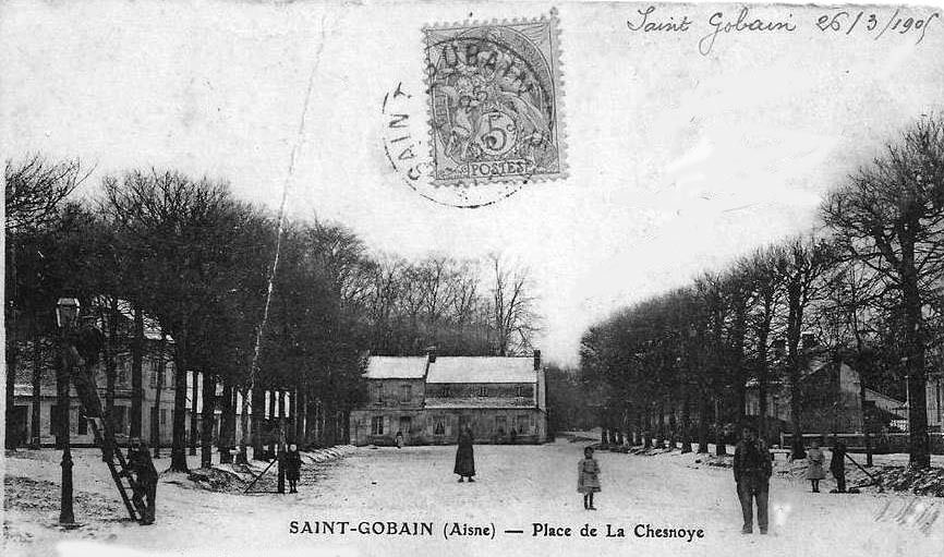 Album - le village de Saint-Gobain (Aisne), les places les rues