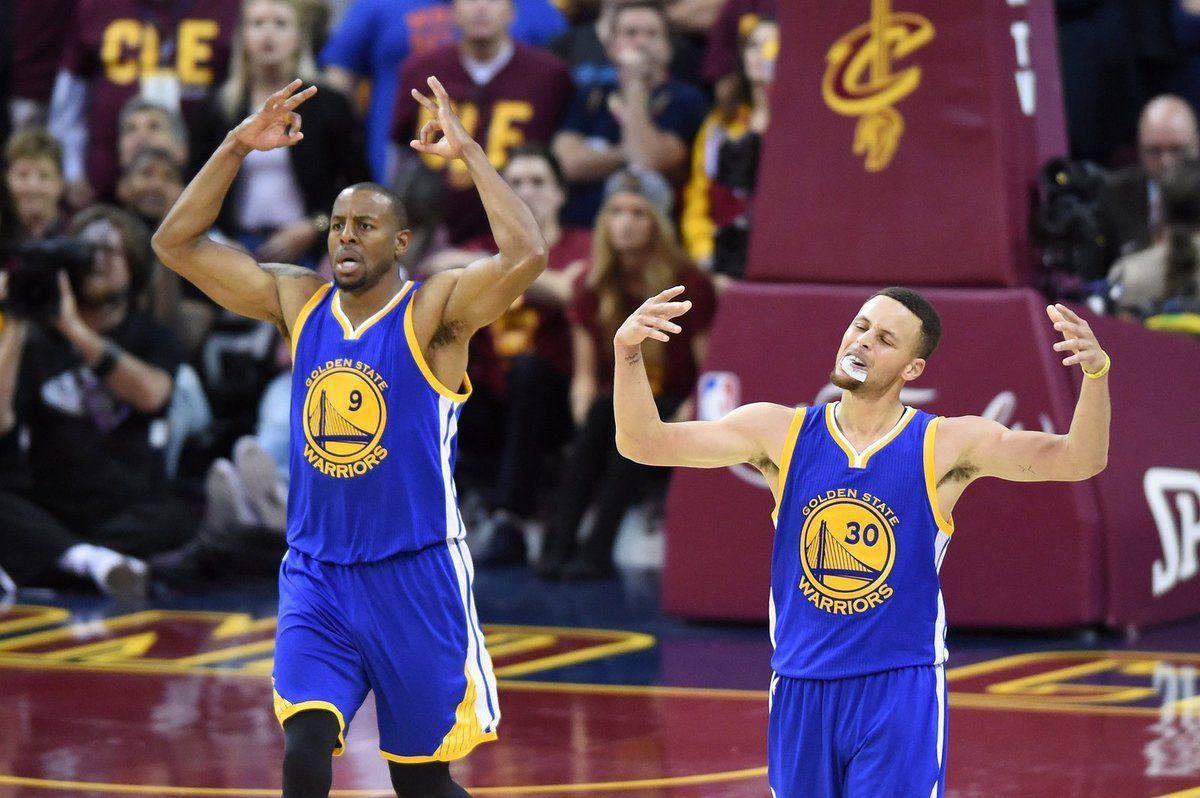 Vidéos: le réveil de Stephen Curry, la polyvalence d'Andre Iguodala