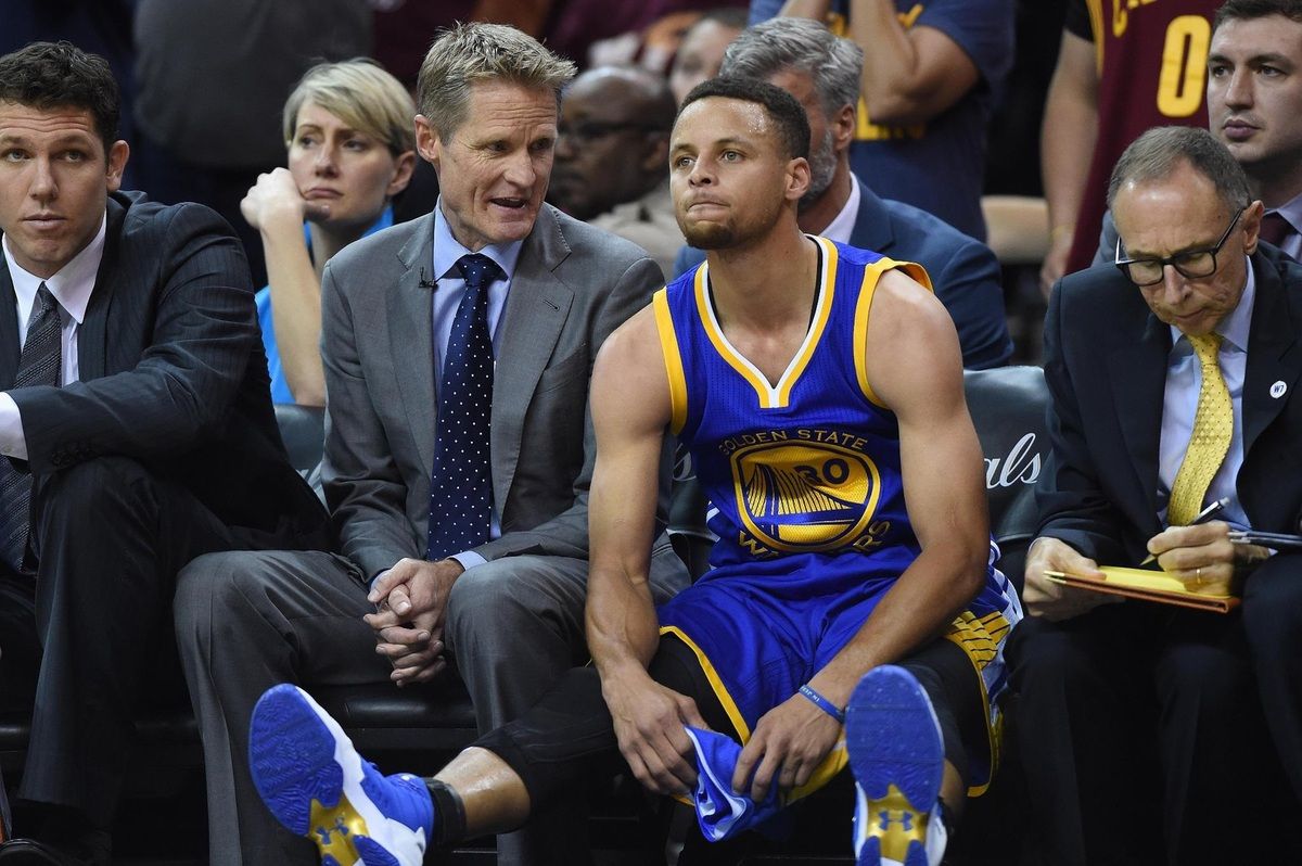 Steve Kerr et Stephen Curry écopent d'une amende