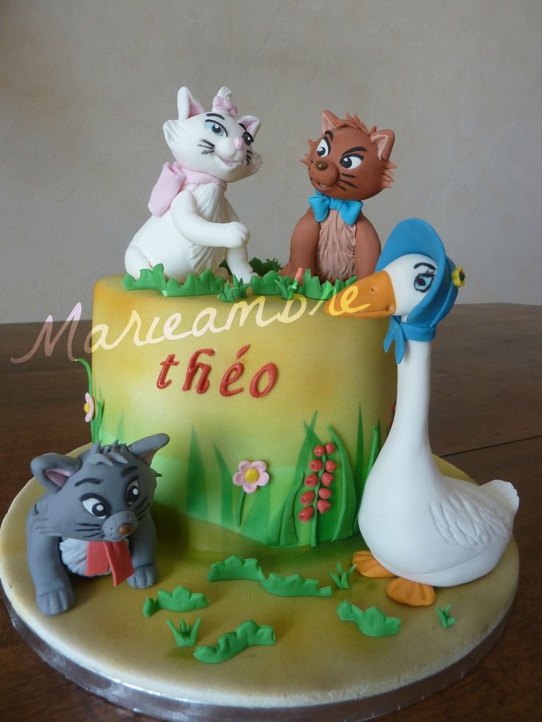 modelage marie aristochats  Pretty birthday cakes, Cake