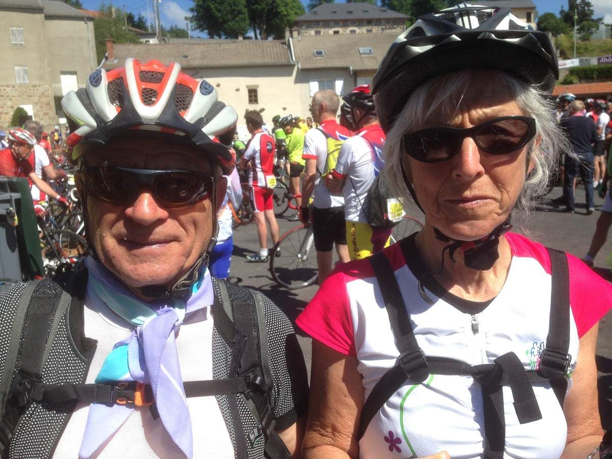 Coup de chapeau à notre doyen, Robert, 79 ans, qui termine en beauté sa 3 eme participation à l'Ardéchoise, encore en meilleure forme que l'année dernière.