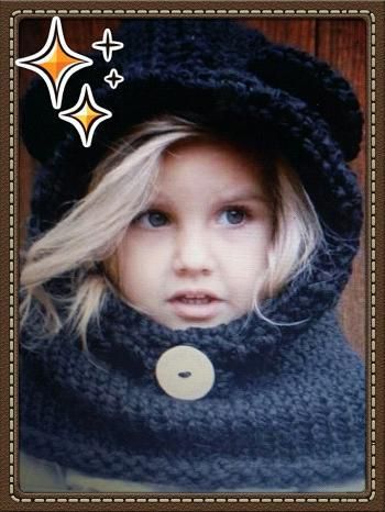 Cagoule Enfant en Tricot Julia