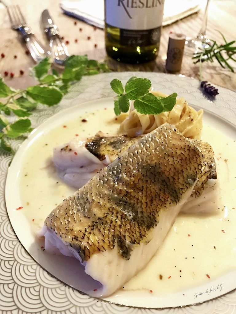 Sandre au court bouillon, sauce au Riesling - Graine de faim kely