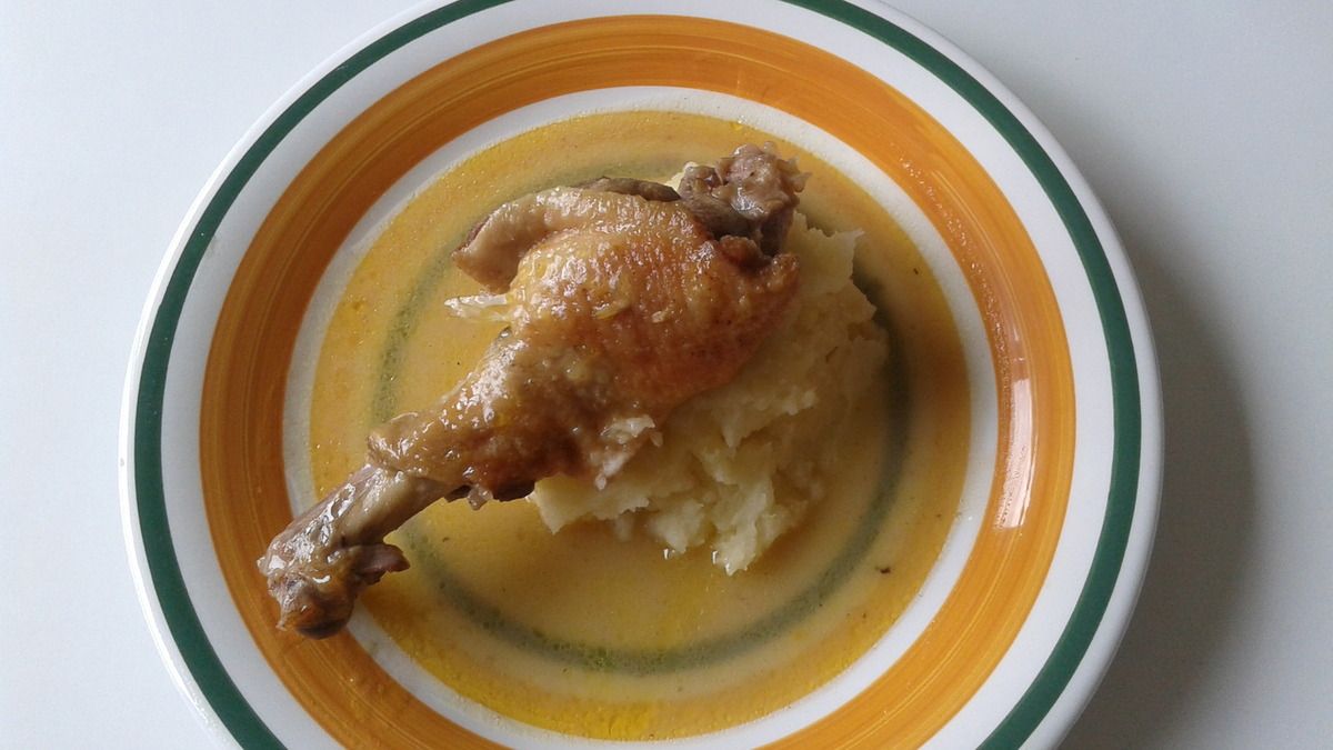 Recette Cuisse De Canard En Cocotte Au Vin Blanc Cuisses de canard au vin blanc accompagnées de son écrasé de pommes de  terre - Cooking&Chemistry