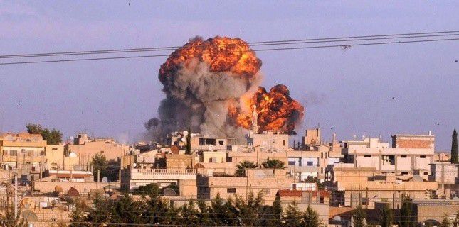 Mais qui bombarde Damas, la capitale où se trouve le gouvernement syrien de Bachar al-Assad ? Qui veut détruire l'Etat syrien ?