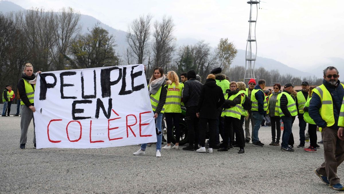 Gilets Jaunes : les blocages prévus ce week-end en Isère, Savoie et  Haute-Savoie - Ça n'empêche pas Nicolas