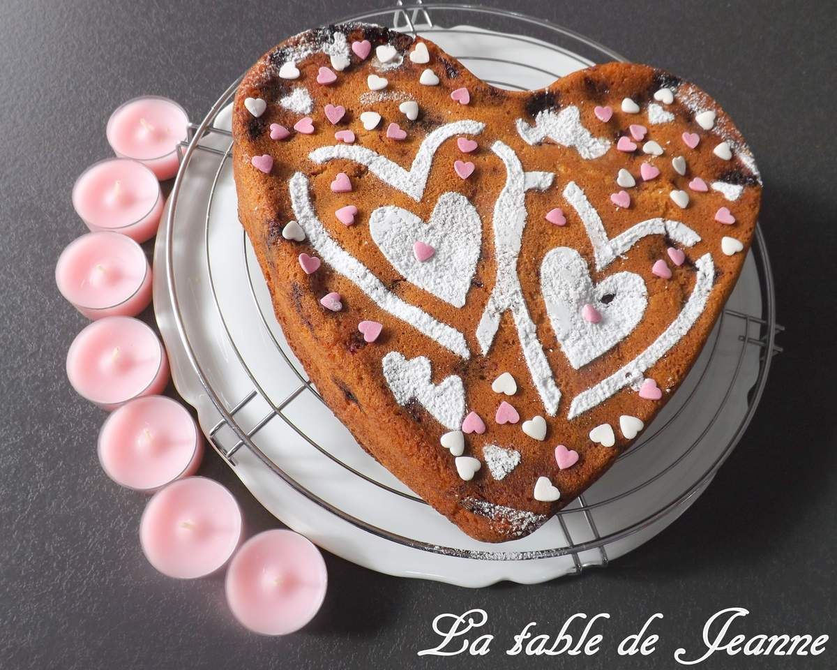 Gateau Au Yaourt Amandes Et Framboises La Table De Jeanne