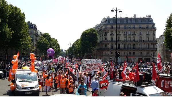 La manifestation parisienne des hospitaliers du jeudi 11 juin 2015 (source Facebook)