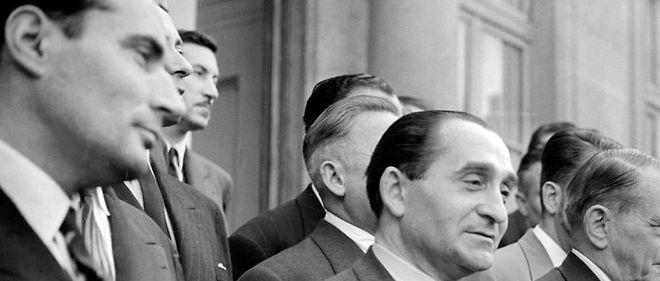 MITTERRAND : On parle beaucoup de ses « lettres à Anne », beaucoup moins de sa fidélité à ses « collabos »