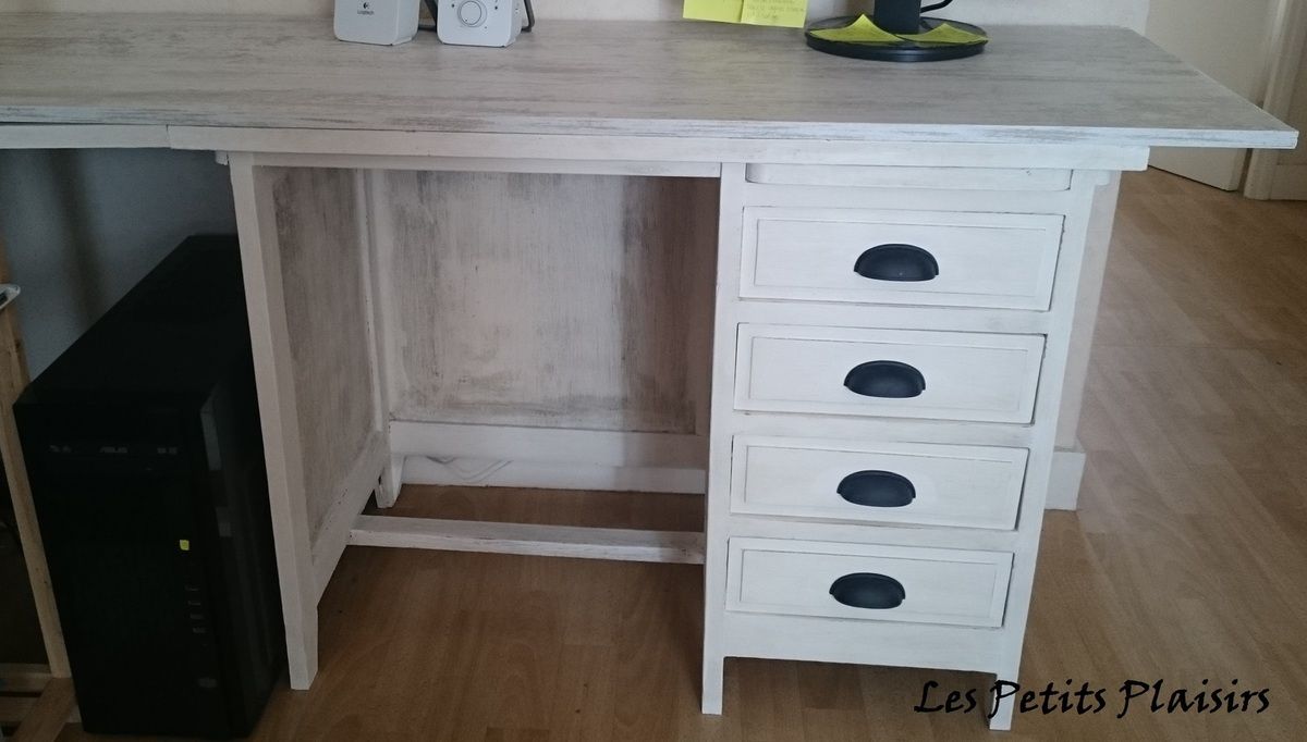 Vieux Bureau Bois : Customisation dun vieux bureau en bois les petits plaisirs de