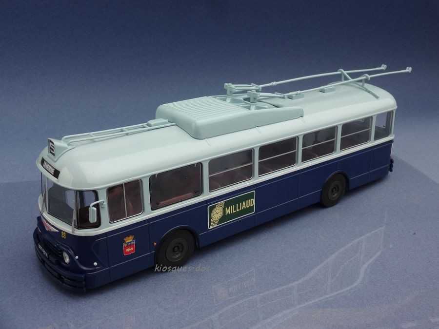 IXO 1/43 Classeur Autobus et autocars du monde