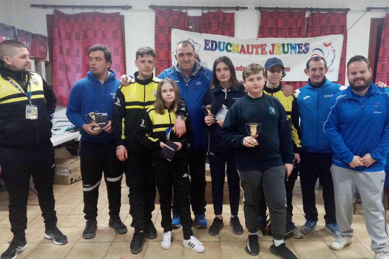 SAINT JUST en CHAUSSÉE : UNE PREMIÈRE RÉUSSIE ... Plus de 300 photos de toutes les équipes