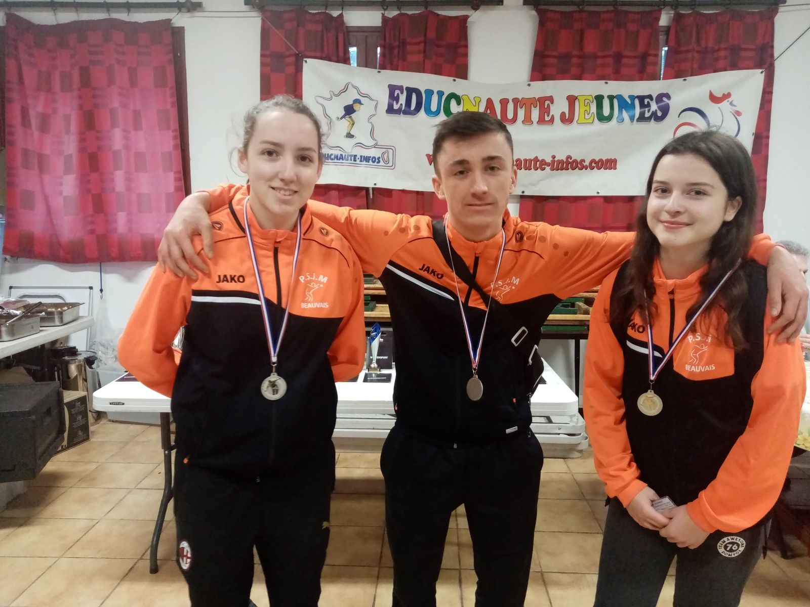 SAINT JUST en CHAUSSÉE : UNE PREMIÈRE RÉUSSIE ... Plus de 300 photos de toutes les équipes