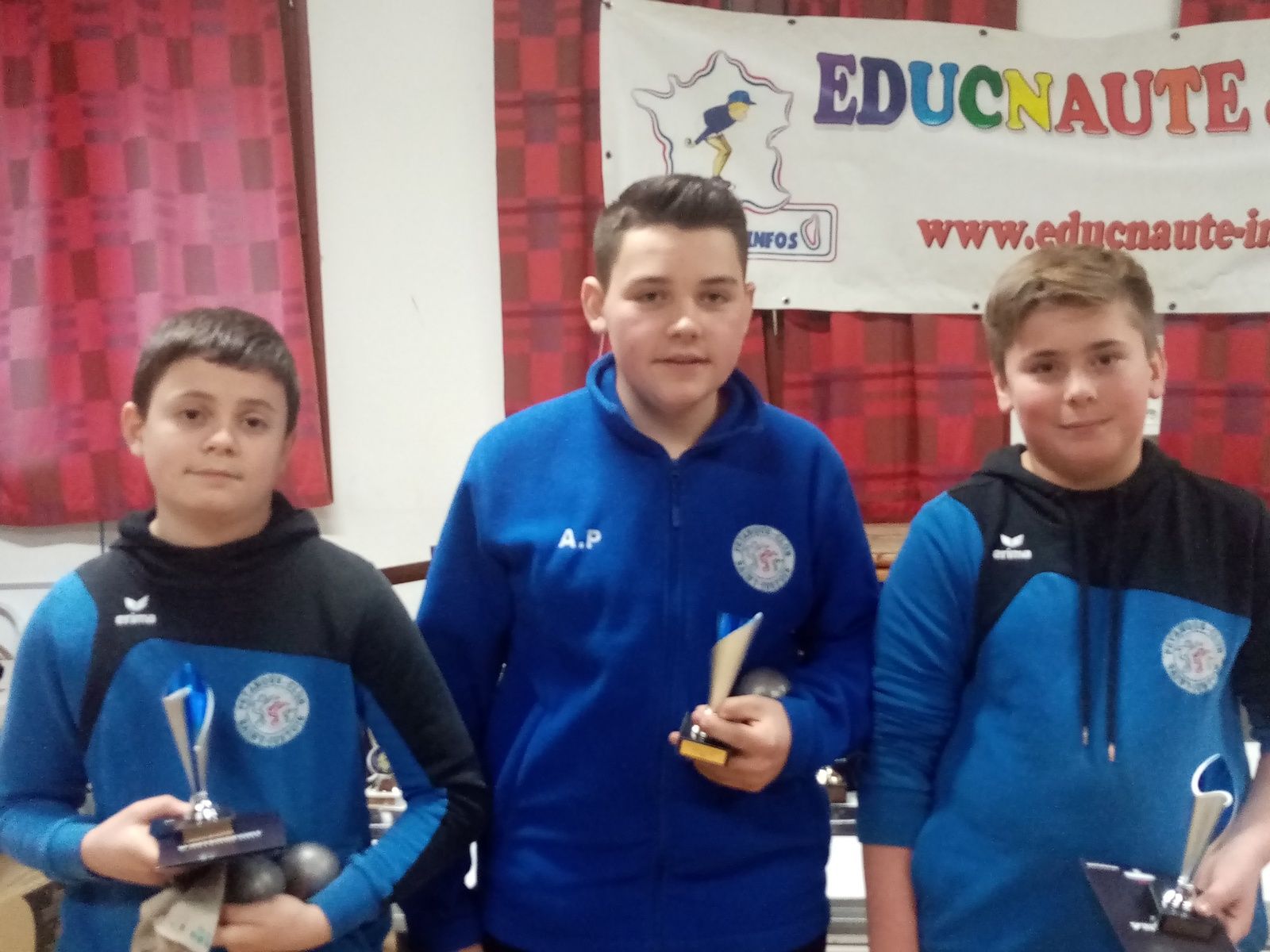 SAINT JUST en CHAUSSÉE : UNE PREMIÈRE RÉUSSIE ... Plus de 300 photos de toutes les équipes