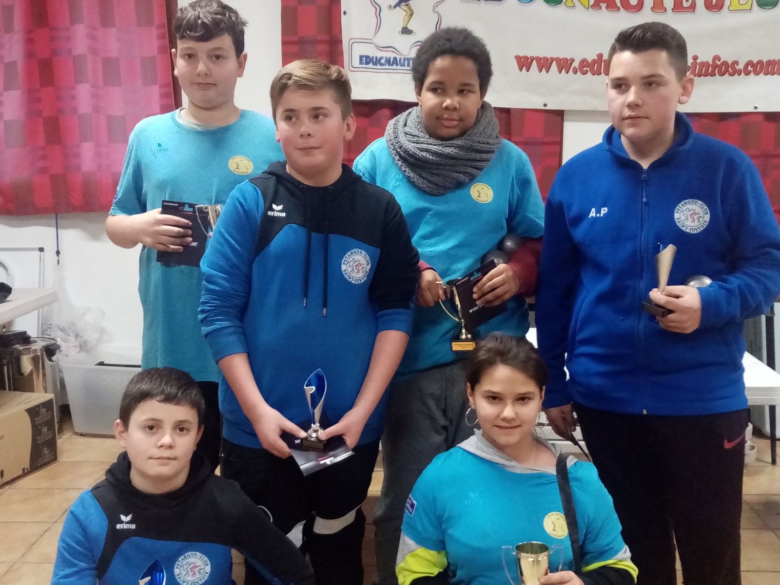 SAINT JUST en CHAUSSÉE : UNE PREMIÈRE RÉUSSIE ... Plus de 300 photos de toutes les équipes