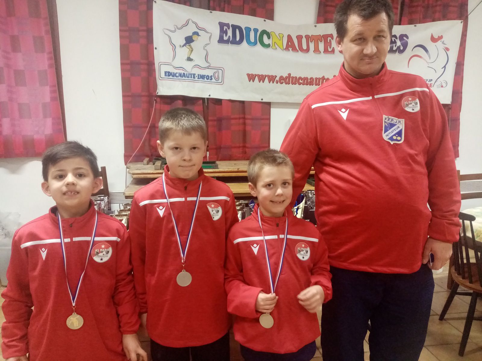 SAINT JUST en CHAUSSÉE : UNE PREMIÈRE RÉUSSIE ... Plus de 300 photos de toutes les équipes