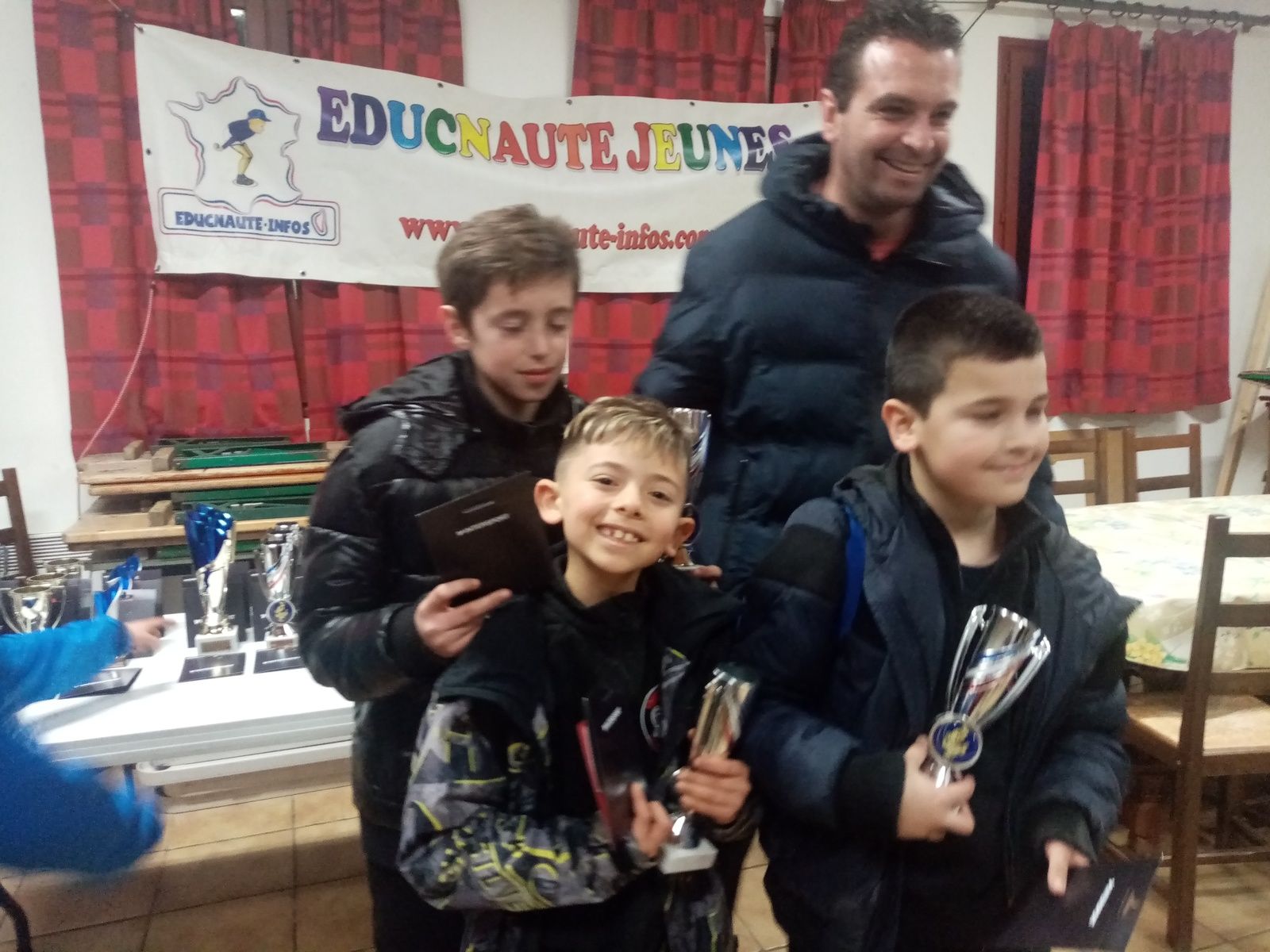 SAINT JUST en CHAUSSÉE : UNE PREMIÈRE RÉUSSIE ... Plus de 300 photos de toutes les équipes