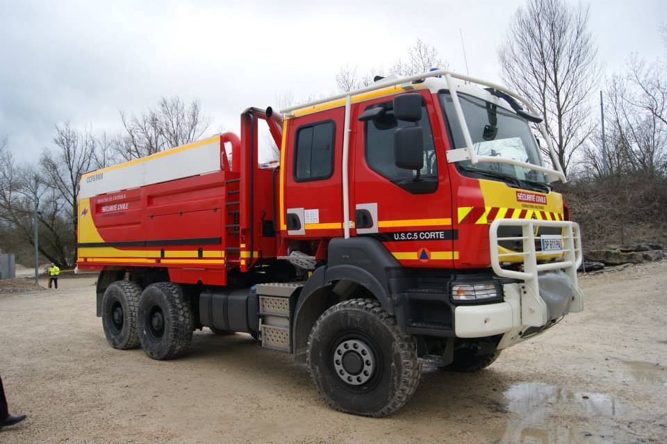 Véhicules et matériels : le Kerax CCFs 9 000 des ...