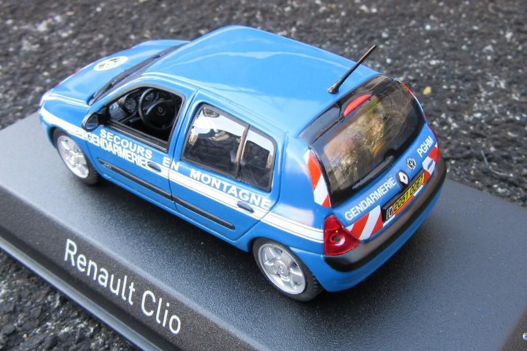 Renault Clio Gendarmerie &quot;Secours en montagne&quot;au 1/43 (Norev)