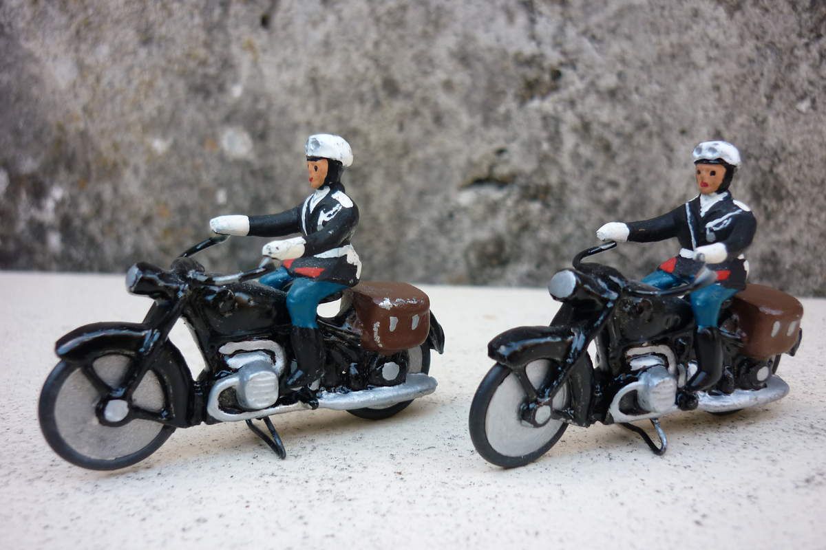 Collector : motards de la Garde républicaine au 1/43 (par Pascal S.) -