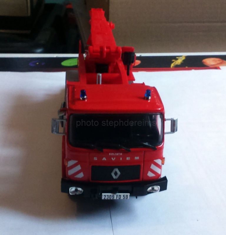 Camion-grue de 15 tonnes CAFL GIC 106 sur saviem EPG des sapeurs-pompiers  du NORD (Hachette/Ixo) -