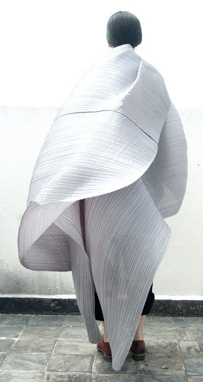 Issey Miyake - LANKAART