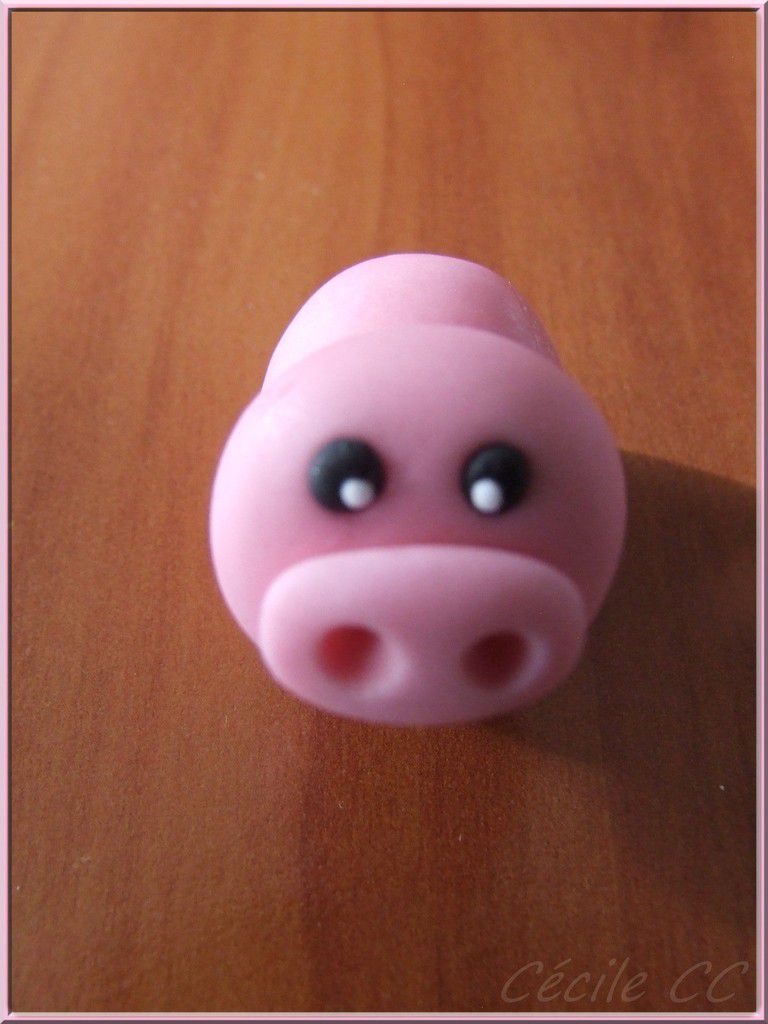 Tutoriel : modelage d'un petit cochon... - Mes gâteaux rigolos by Cécile CC