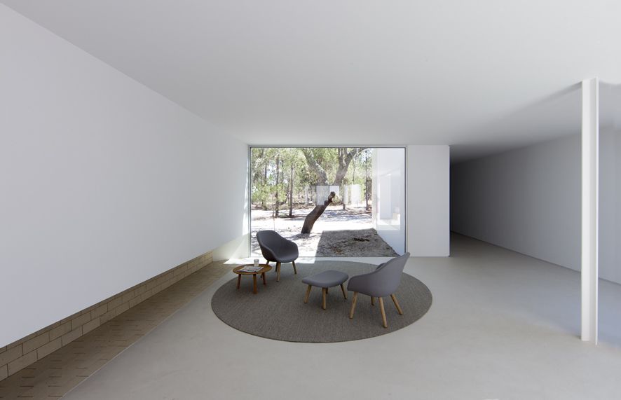 HOUSE IN THE ALENTEJO COAST BY AIRES MATEUS ARCHITECTS 
