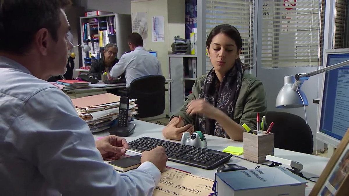 Elise Plus Belle La Vie Actrice Plus Belle La Vie: Relation Julio avec Elise connue de la police et de la  justice - Blog Ouvert sur l'actualité et la société.