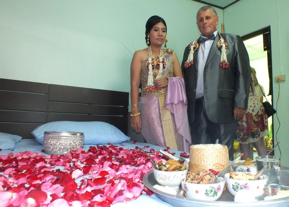 29 novembre 2015: Udonthani : Mariage de Chanidapa et Bernard 