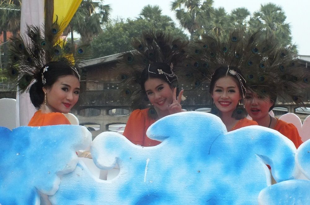 5 décembre 2015 : Udonthani. Parade chinoise