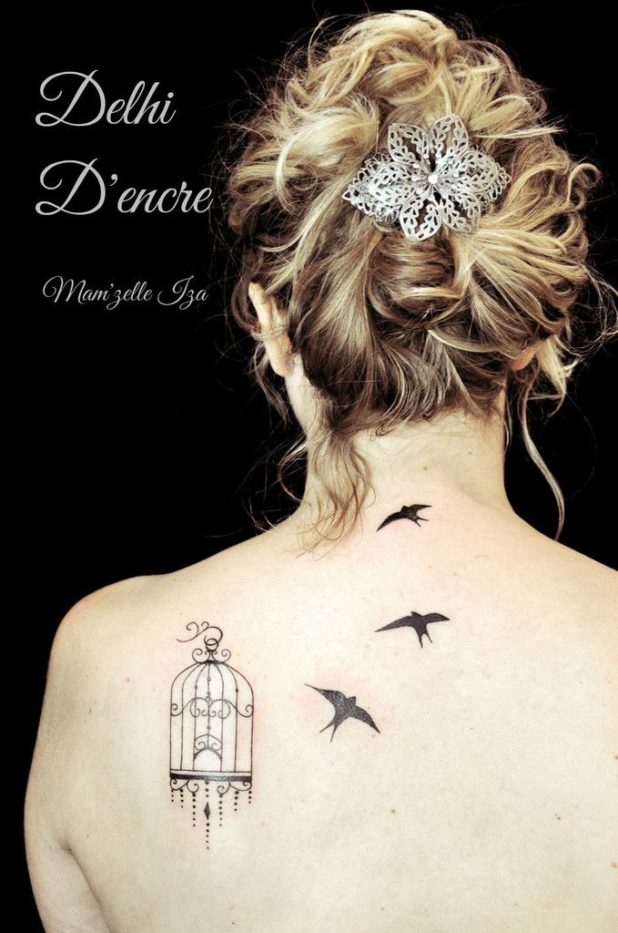 Tatouage cage et oiseaux sur l'omoplate. - Le blog de  mamzelleiza.over-blog.com