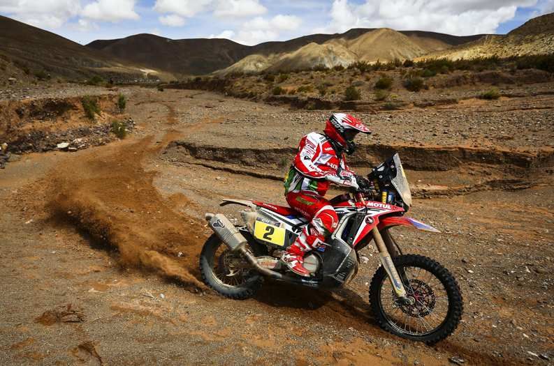 Dakar 2016 Goncalvez mène un trio de Honda
