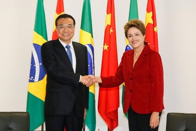 La Chine ,  le Brésil et le Pérou brisent le monopole du Canal de Panama . 