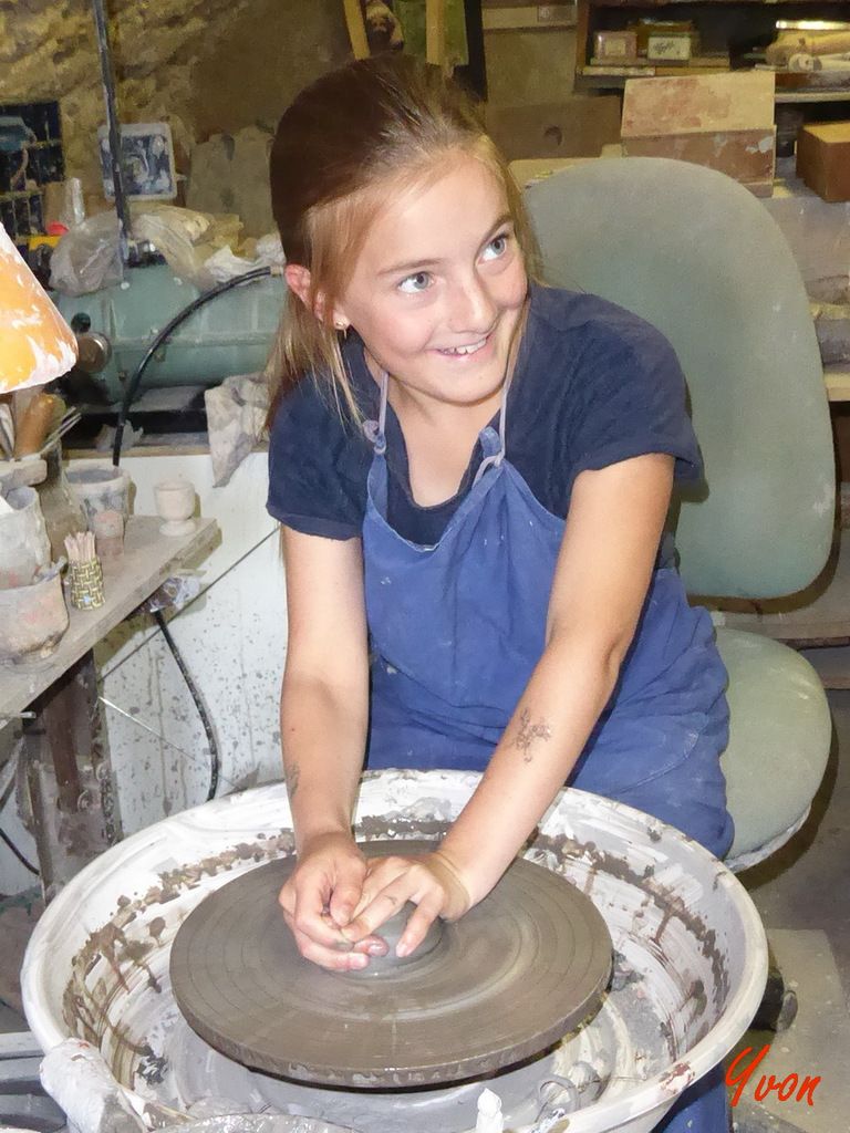 Atelier poterie pour les enfants - Le blog des Omergues