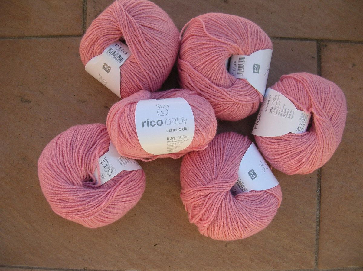 10 pelotes de grosse laine trés douce couleur taupe / fabriqué en France