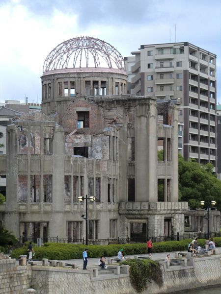 Jeudi 8 octobre: une délégation japonaise pour la Paix en Bretagne à l'occasion du 70e anniversaire de Hiroshima et de Nagasaki: rencontres à Crozon et à Quimper 
