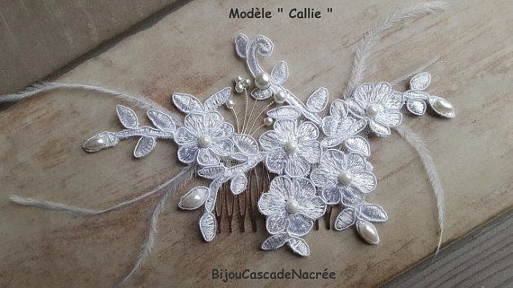 peigne dentelle mariage, Callie , blanc , bijou de cheveux mariée , accessoire cheveux mariée , fleurs satin plumes perles fait main 18,90E
