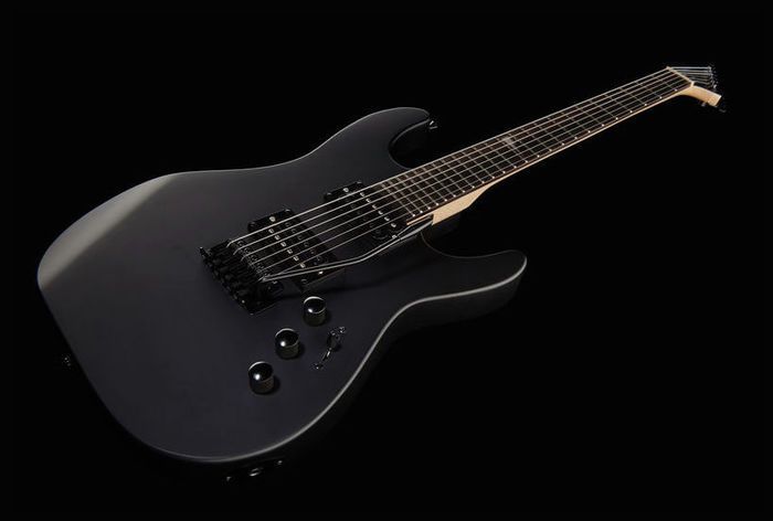 TEST : guitare Harley Benton HWY-20 BKS progressive serie -