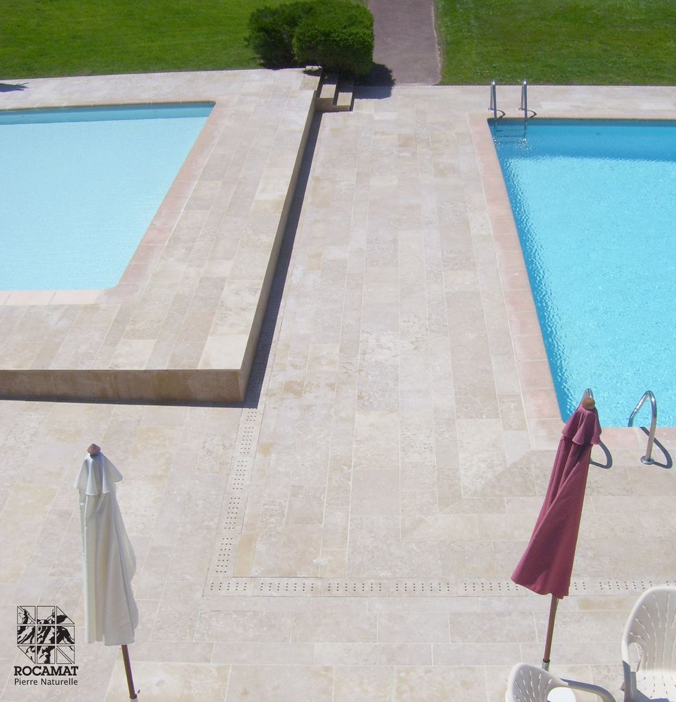 Entourage de piscine en pierre de Massangis brossé