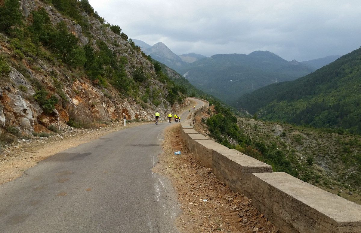 mercredi 9 septembre 2015, Farma Sotira       74 km       + 1270 m       Albanie