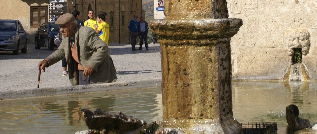 La Fontana di Palazzo Adriano in Piazza Umberto I (foto di Maurizio Crispi)