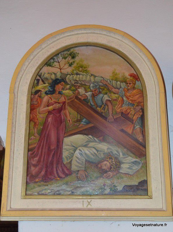 A la station IX du chemin de croix, Jésus tombe aux pieds de la fée Morgane !