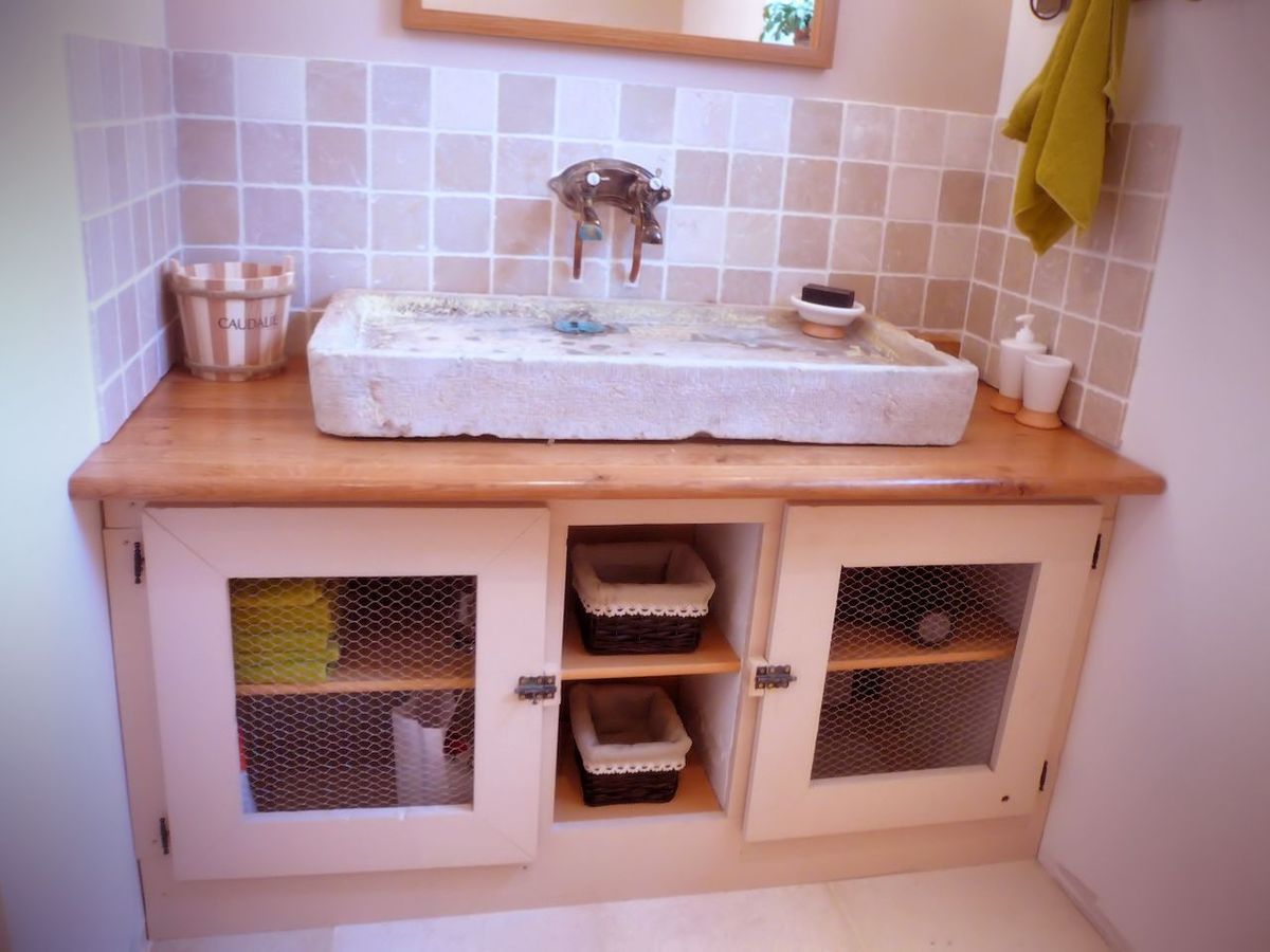 Diy: meuble de salle de bain à l'ancienne / rustique passiparisienne
