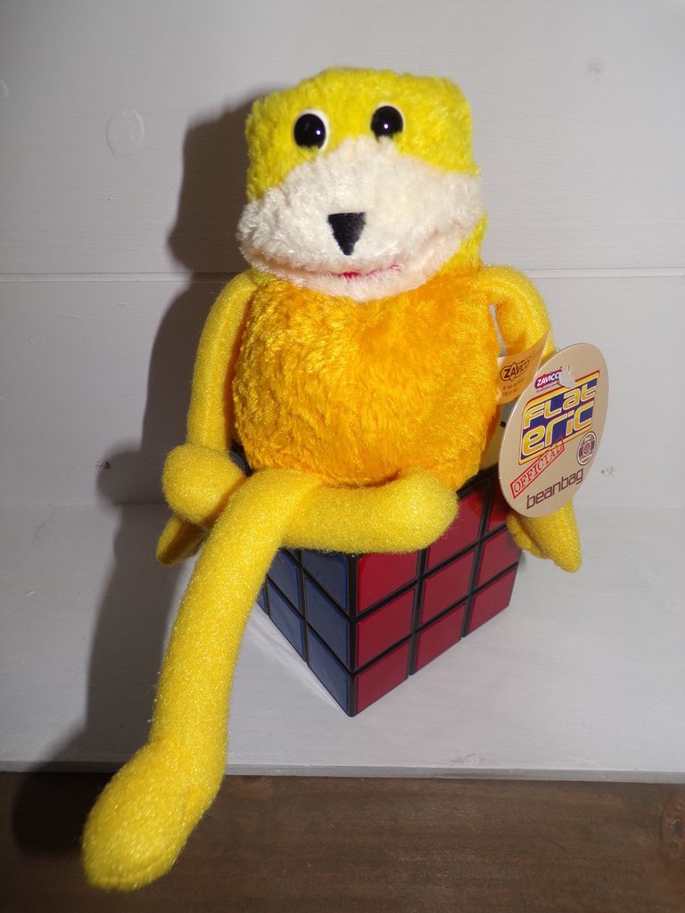 flat eric peluche